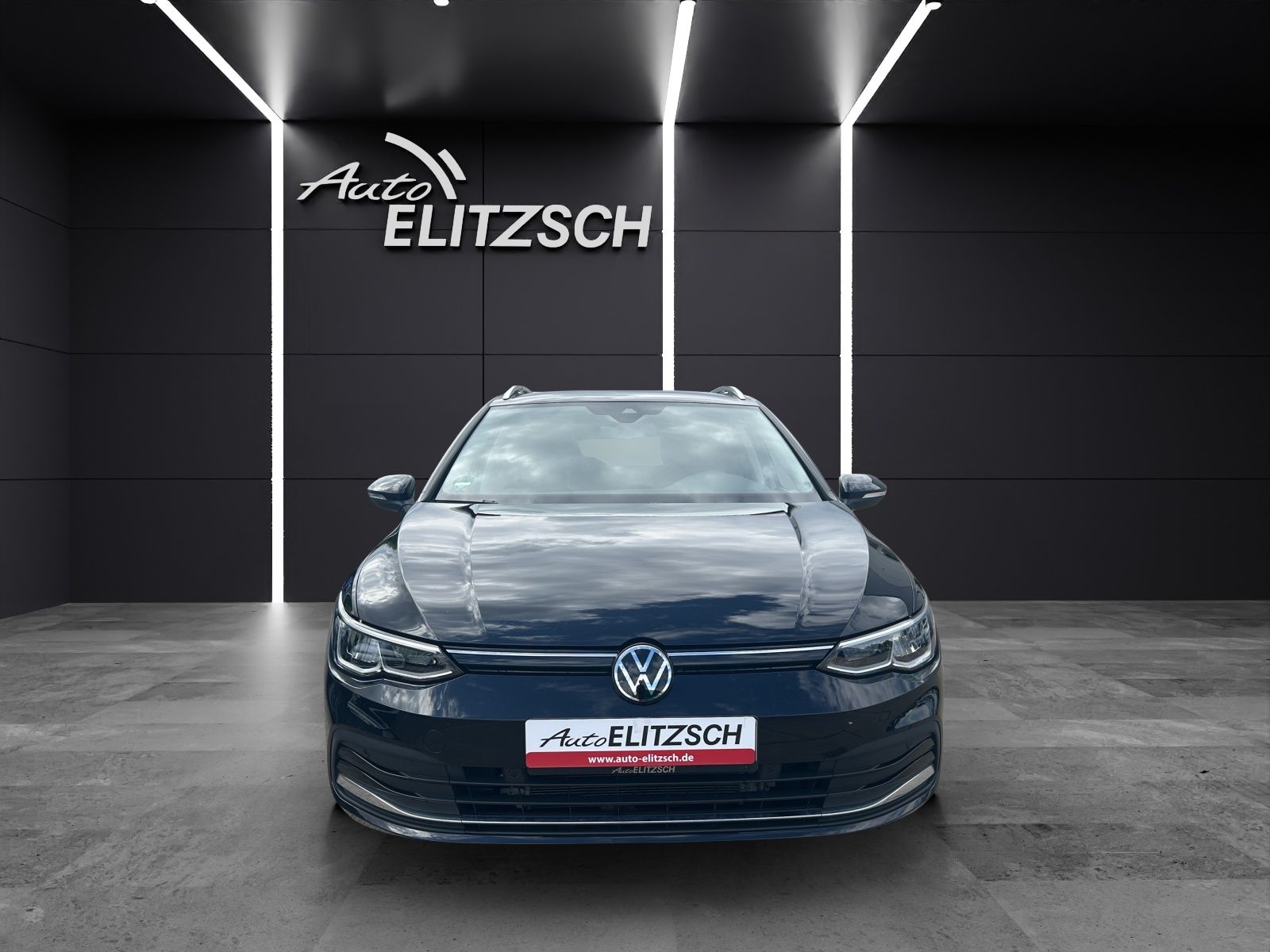 Fahrzeugabbildung Volkswagen Golf VIII Variant Active eTSI LED RFK Navi ACC S