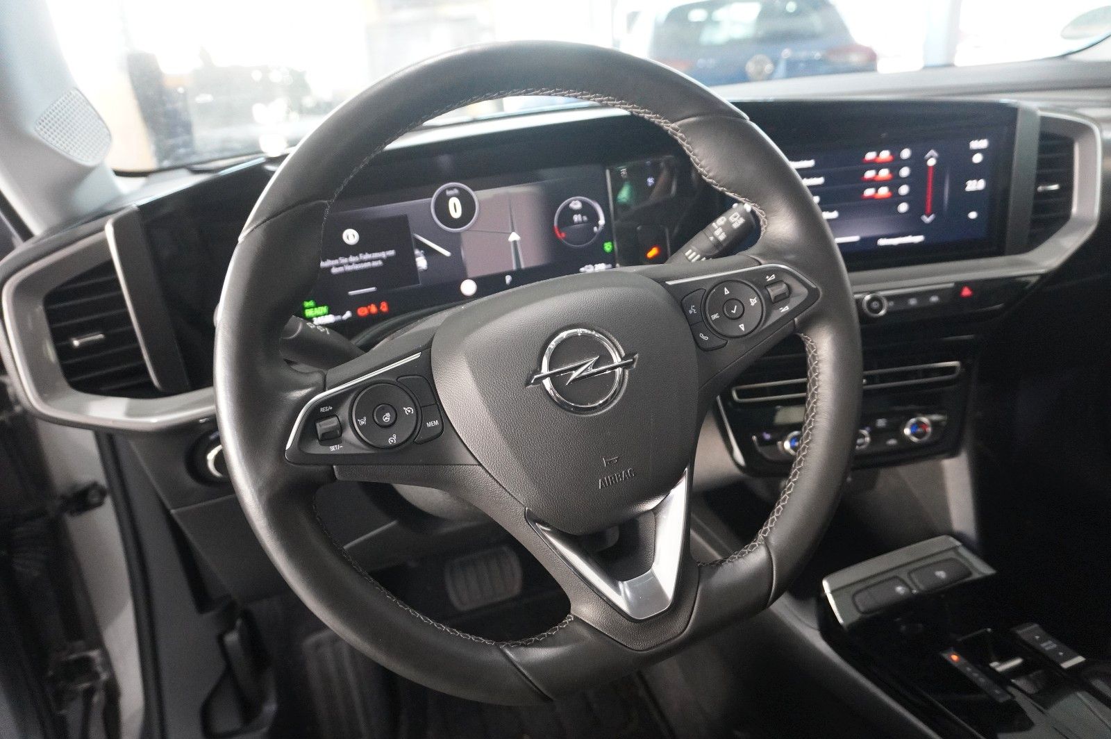 Fahrzeugabbildung Opel Mokka-e ELEGANCE 3-PHASIG NAVI/LED/VIRTU/SHZ/DAB