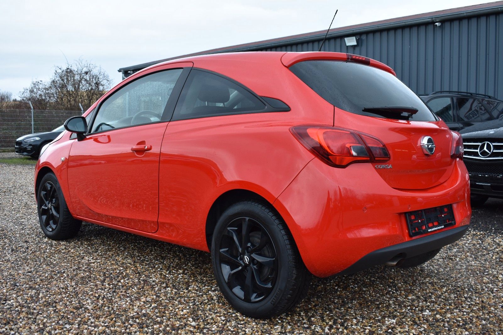 Fahrzeugabbildung Opel Corsa E Color Edition Lenkradhz Sitzhz TÜV Neu