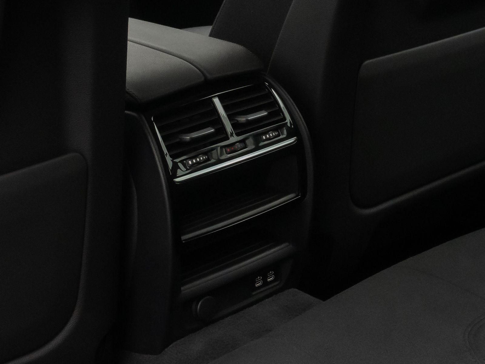 Fahrzeugabbildung BMW 520d Kamera HUD Alarm Geschwindig Sport 18Zoll