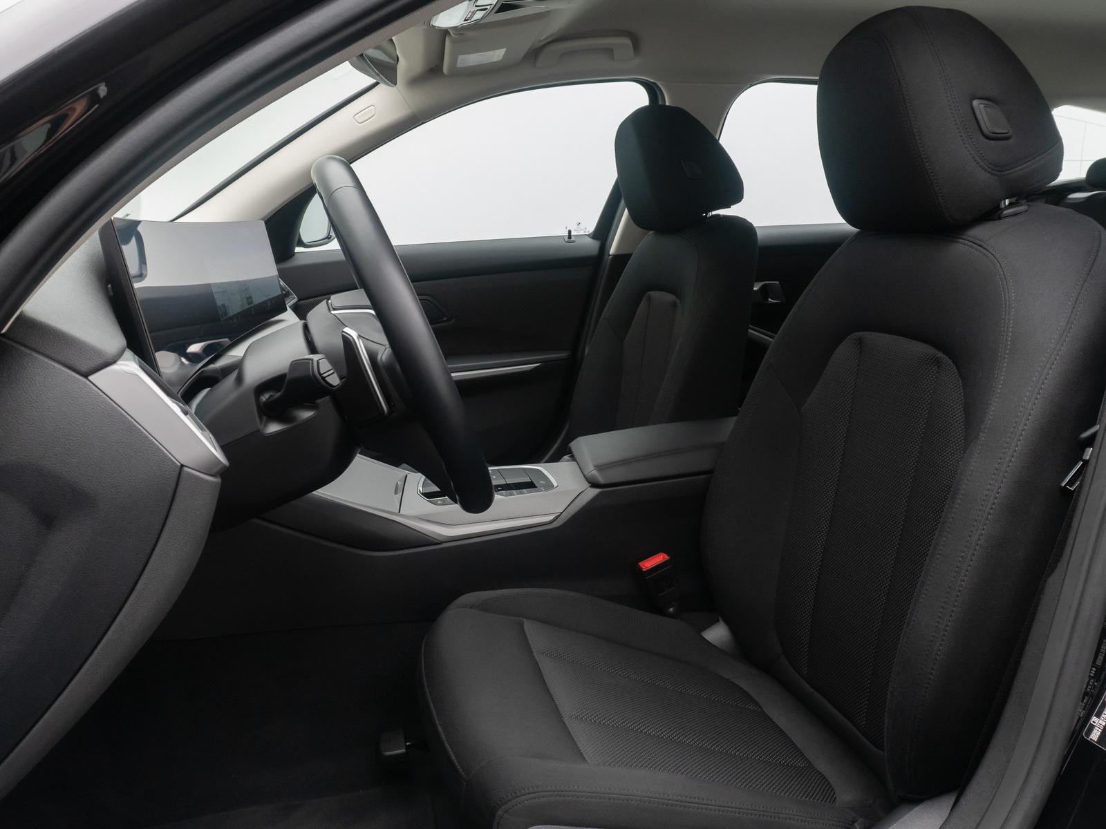 BMW 318i Widscreen DAB GeschwindigReg CockpitPlus