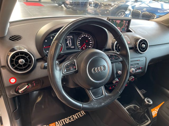 Audi A1 ambition *BI-XENON*NAVI*SZHZ*TEMPOMAT*PDC*