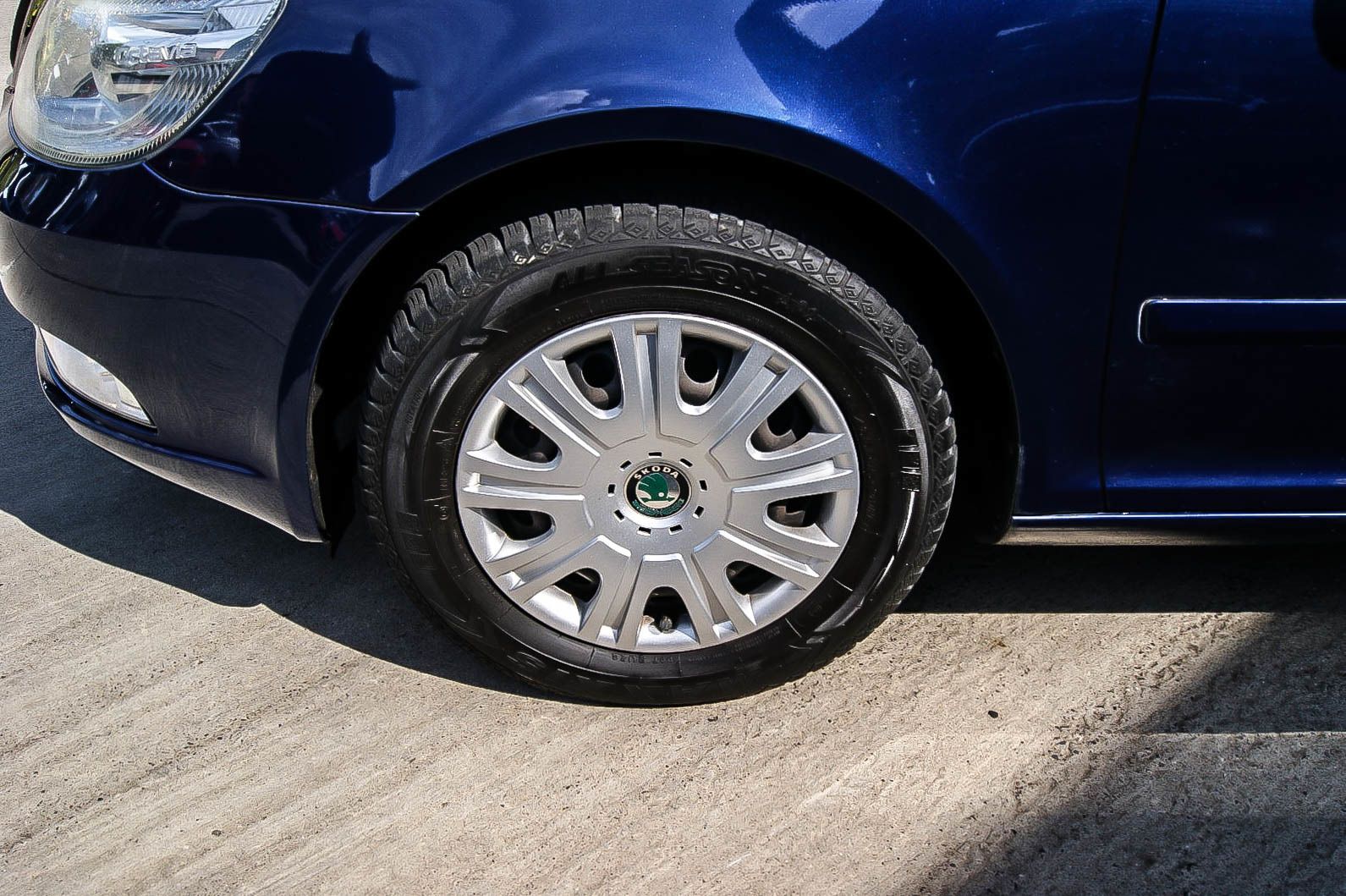 Fahrzeugabbildung SKODA Octavia Combi 1.4TSI DSG ANHZV PDC SIHZG Ambient