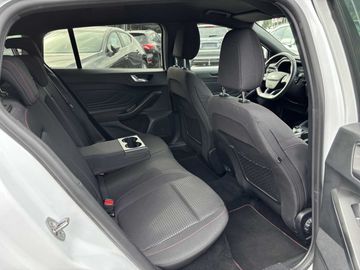 Ford Focus Turnier 1.5 EcoBoost Aut. ST-Line X