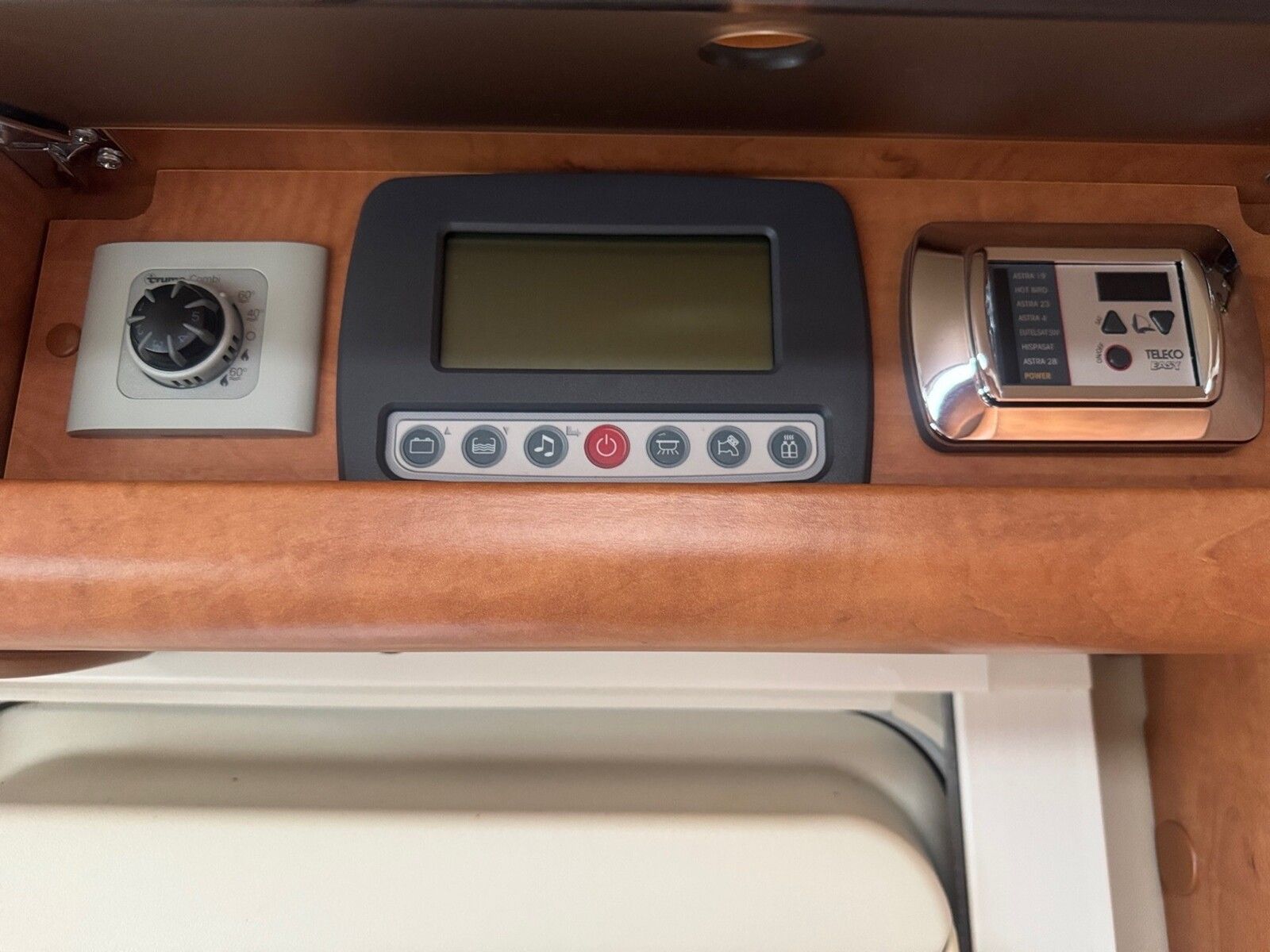 Fahrzeugabbildung Carthago c-tourer I I 138 SAT,Solar,Wechselrichter