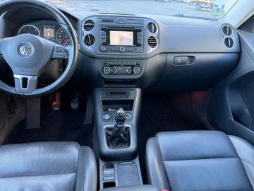 Volkswagen Tiguan - 10