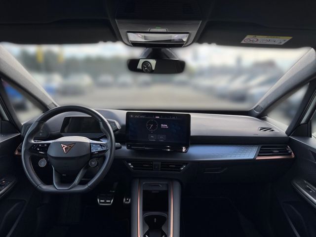 Born 58 kWh LED Navi Sitzh. ACC Kamera Allwetter