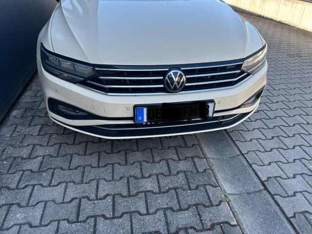 VW Passat Variant