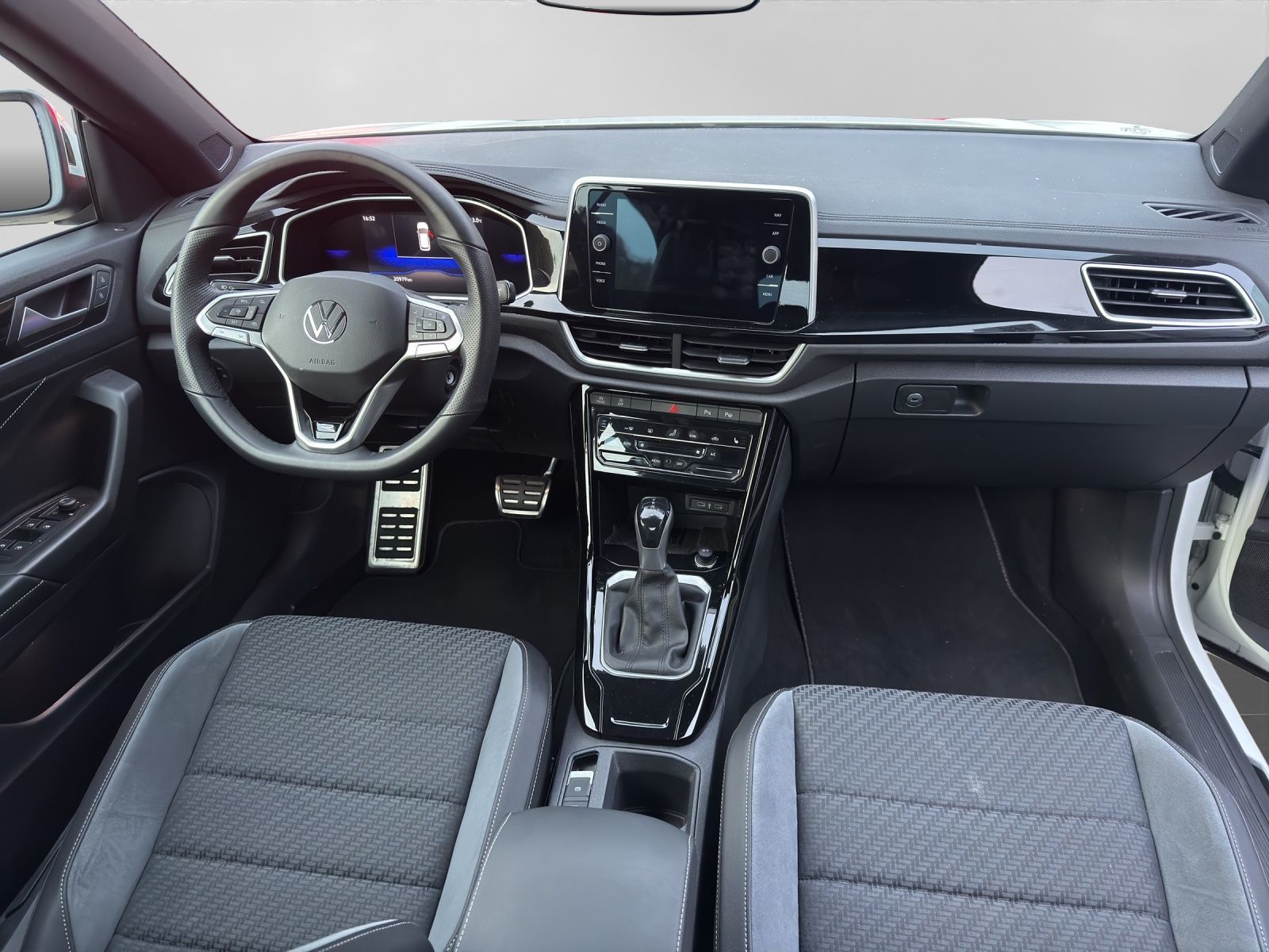 Volkswagen T-Roc - Bild 11