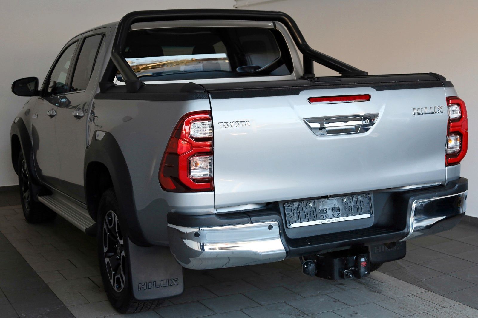 Fahrzeugabbildung Toyota Hilux 2.8 Executive,Navi,LED,Rollo,Rollbügel,AHK