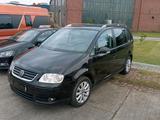 Volkswagen VW Touran Highline TÜV Steuerkette NEU - Volkswagen Touran aus 2006: Highline