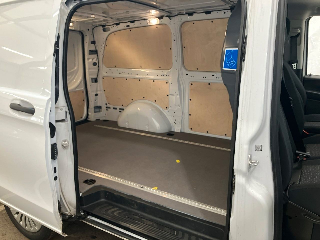 Fahrzeugabbildung Mercedes-Benz Vito 116 CDI 9G Klima Kamera SHZ
