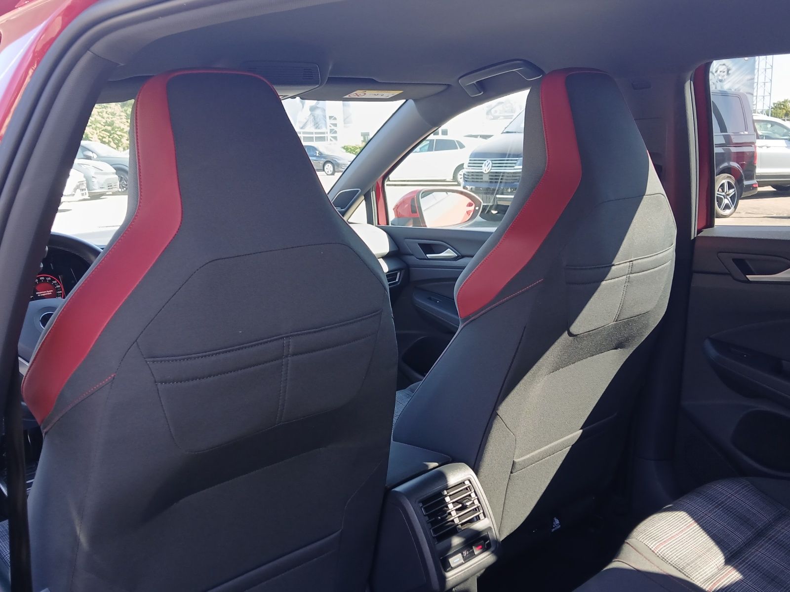 Fahrzeugabbildung Volkswagen Golf VIII GTI DSG Matrix Navi AID ACC RFK Harman