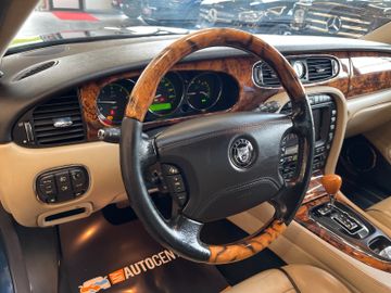 Jaguar XJ 2.7 D XJ6 Sovereign *Klima*Navi*PDC*Bluetooth