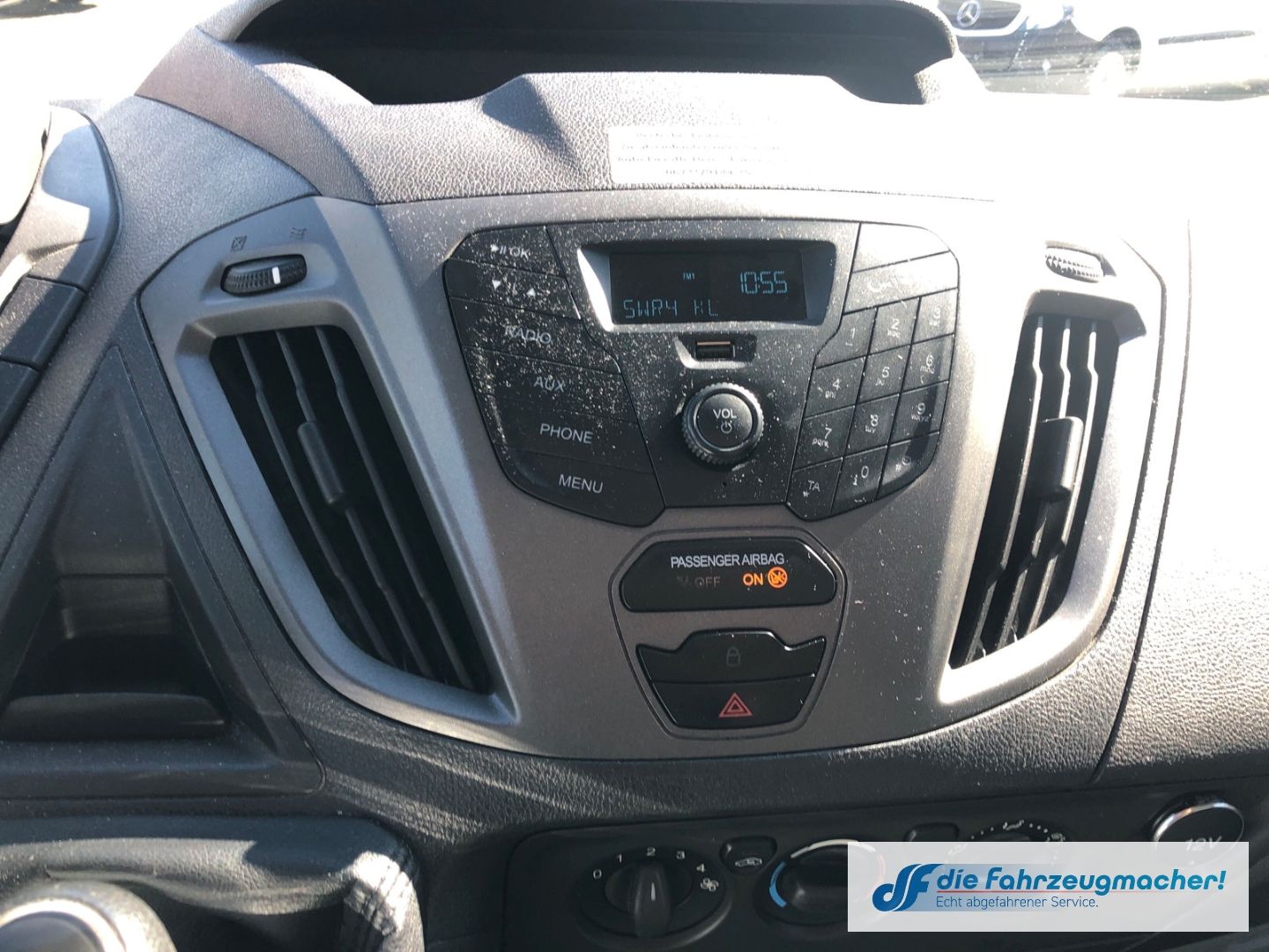Fahrzeugabbildung Ford Transit Custom Kombi 300 L1 2.2 TDCi*8449 Export