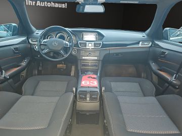 Mercedes E 220 - 8