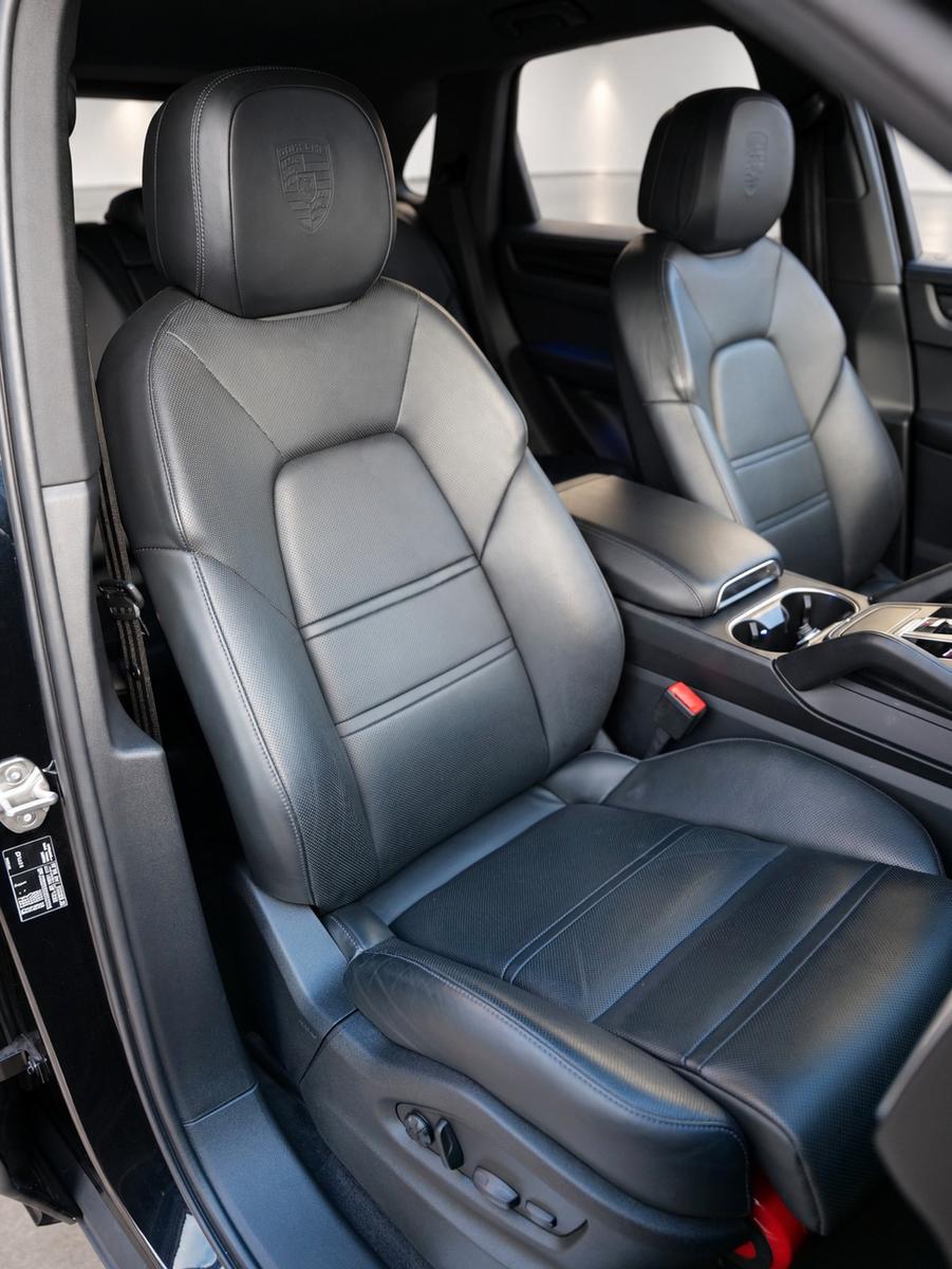 Porsche Cayenne SPORT DESIGN+ACC+360°+HUD+LEDERPAKET