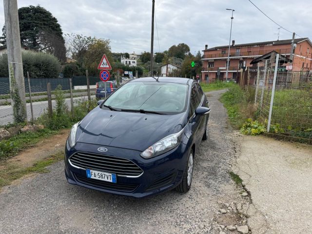 Ford Fiesta 1.4 5 porte Bz.- GPL Black & White E