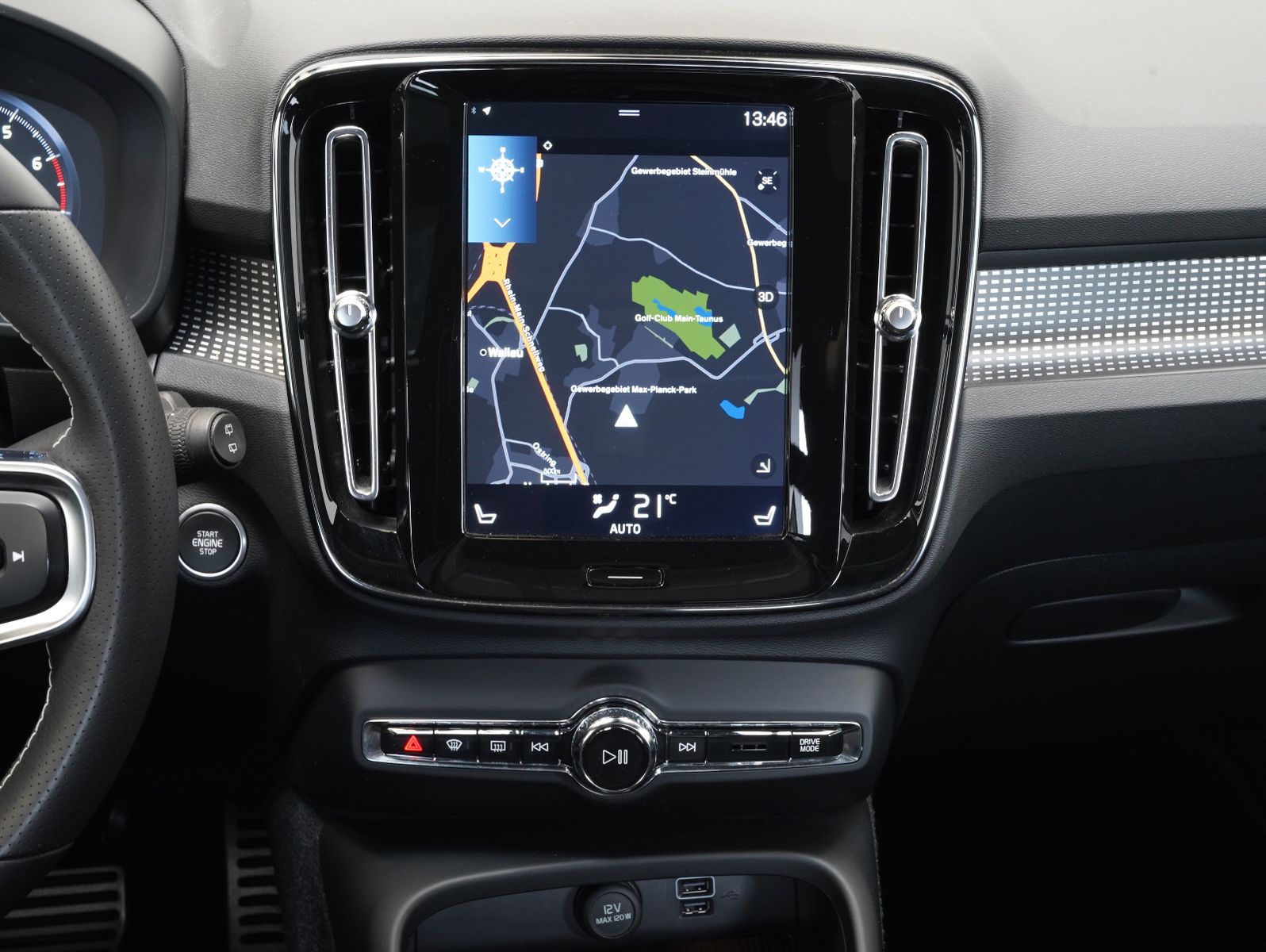 Fahrzeugabbildung Volvo XC40 T3 R Design LED/NAV/KAMERA/PANO
