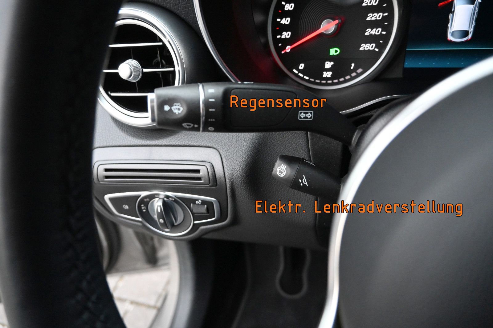 Fahrzeugabbildung Mercedes-Benz GLC 300 d 4MAT. Coupé AMG LINE °MEMORY°SITZKLIMA