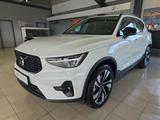 Volvo XC40 B4 Ultimate Dark ACC BLIS 20Zoll 360° Leder - Volvo XC40: Ultimate Dark