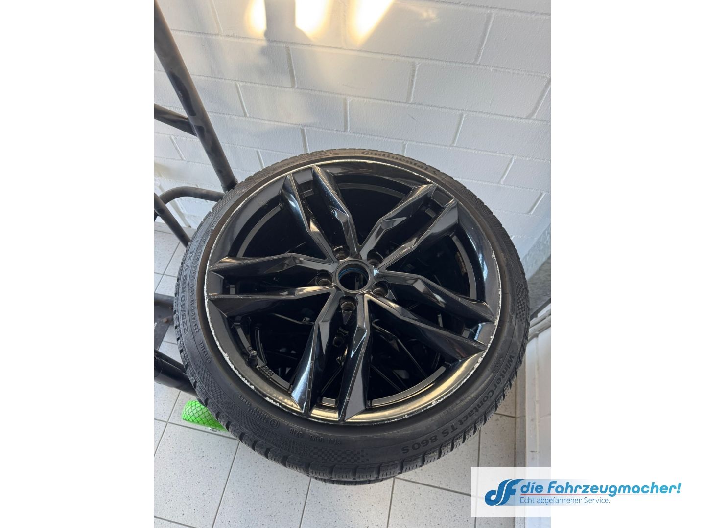 Fahrzeugabbildung Audi TT Coupe 2.0 TFSI quattro S line Sportpaket Lede