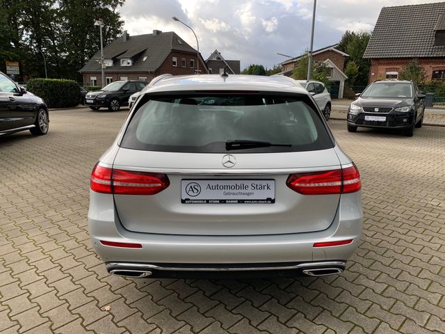 Fahrzeugabbildung Mercedes-Benz E 220  Td Avantgarde+LED+Comand+Spur+Kamera+AHK