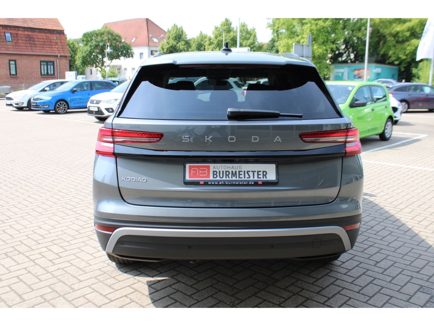 SKODA Kodiaq 1.5 TSI mHEV Selection ACC LED AHK TWA RF - Image 4