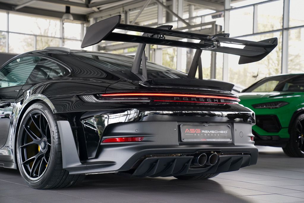 Porsche 992