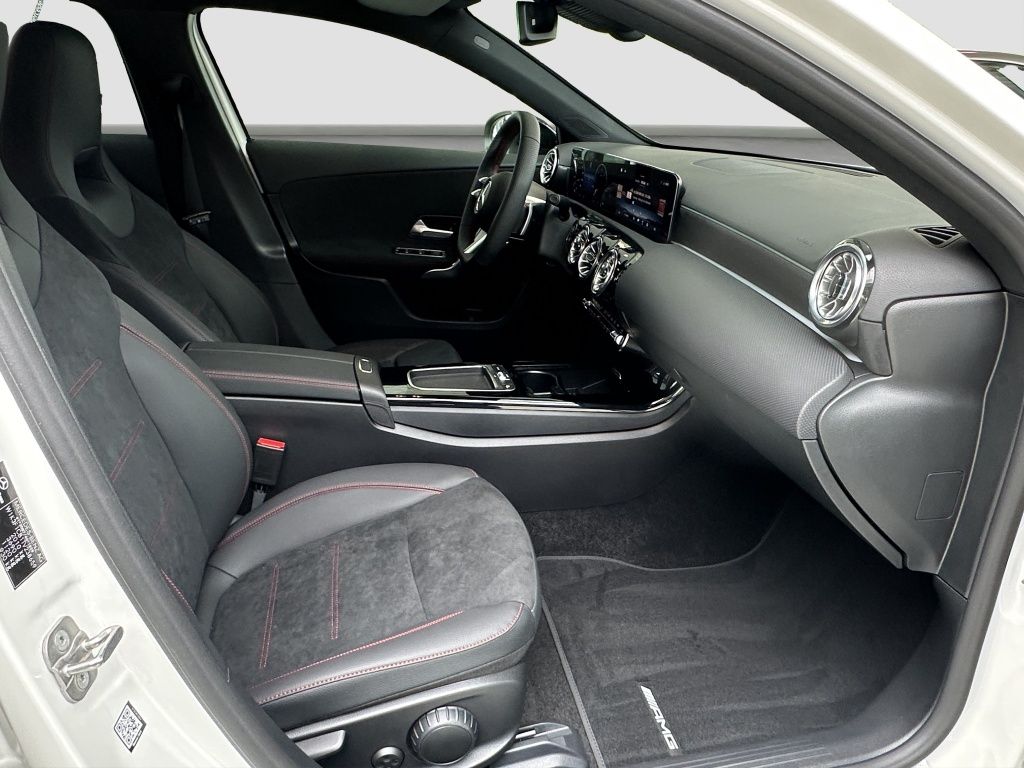 Fahrzeugabbildung Mercedes-Benz A 200 d AMG*NIGHT*LED*SpurH*AUT*Kam.*PDC*ParkAss