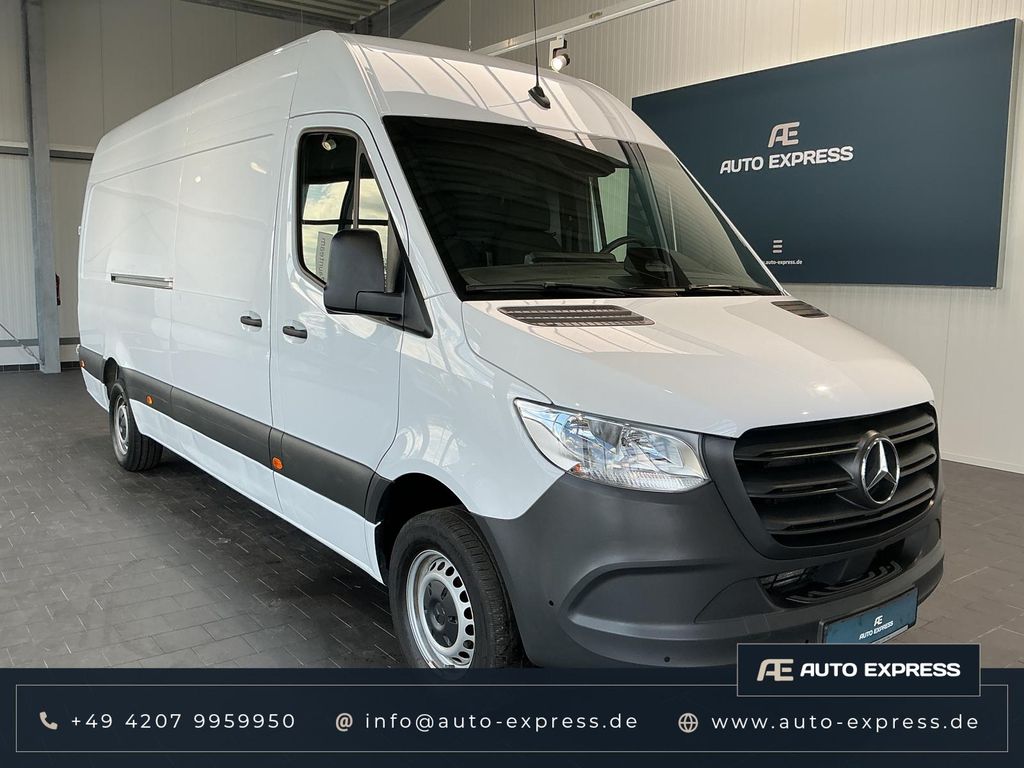 Image of Mercedes-Benz Sprinter