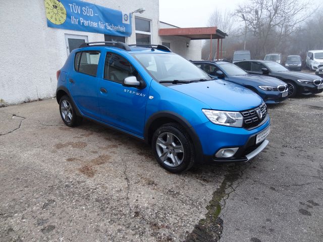 Fahrzeugabbildung Dacia Sandero II Stepway Prestige/1.Hd/Navi/PDC/87TKM/