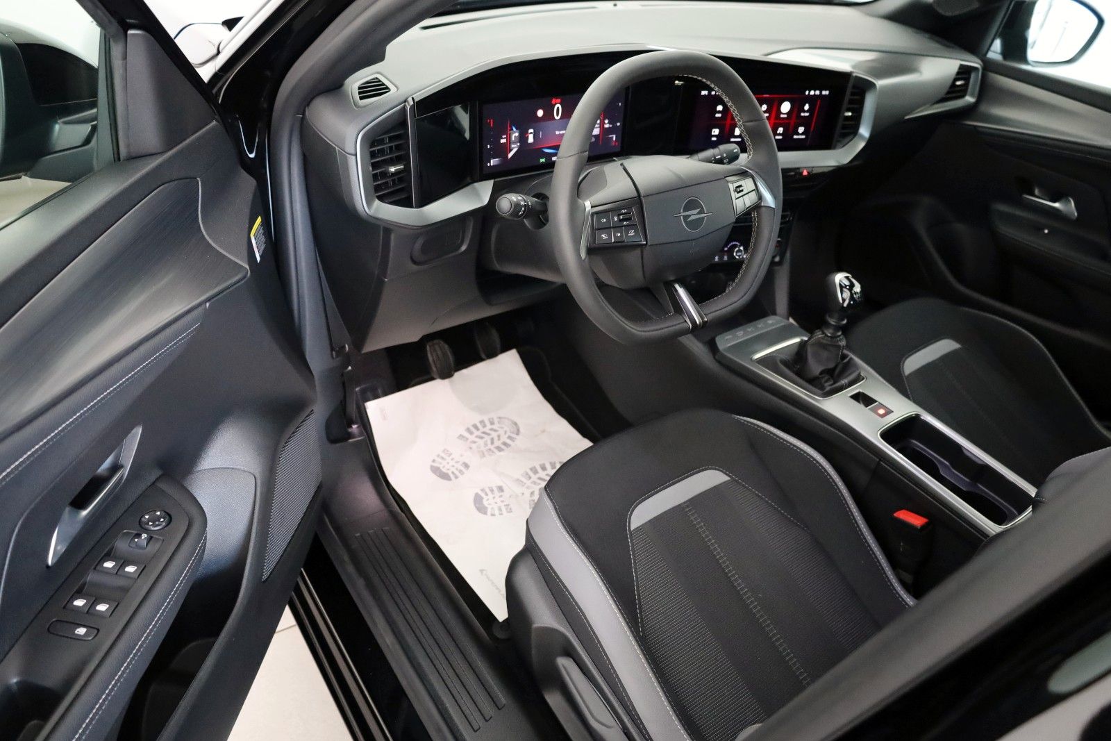 Fahrzeugabbildung Opel Mokka GS Alcantara,Navi,LED,Kamera,Allwetterreif