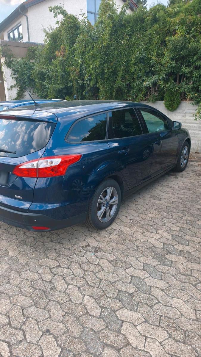 Ford Focus 2013 — photo 7