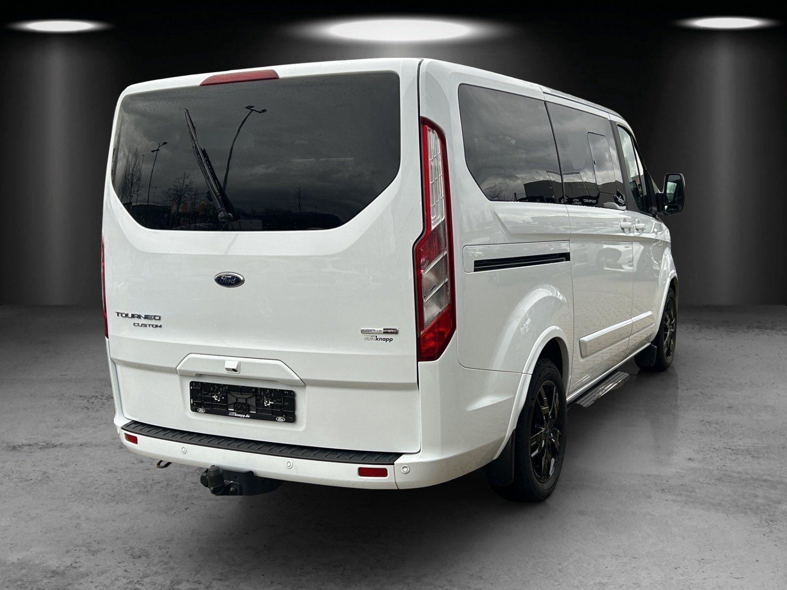 Fahrzeugabbildung Ford Tourneo Custom 2,0 TDCI 320 L1 Titanium,Navi,