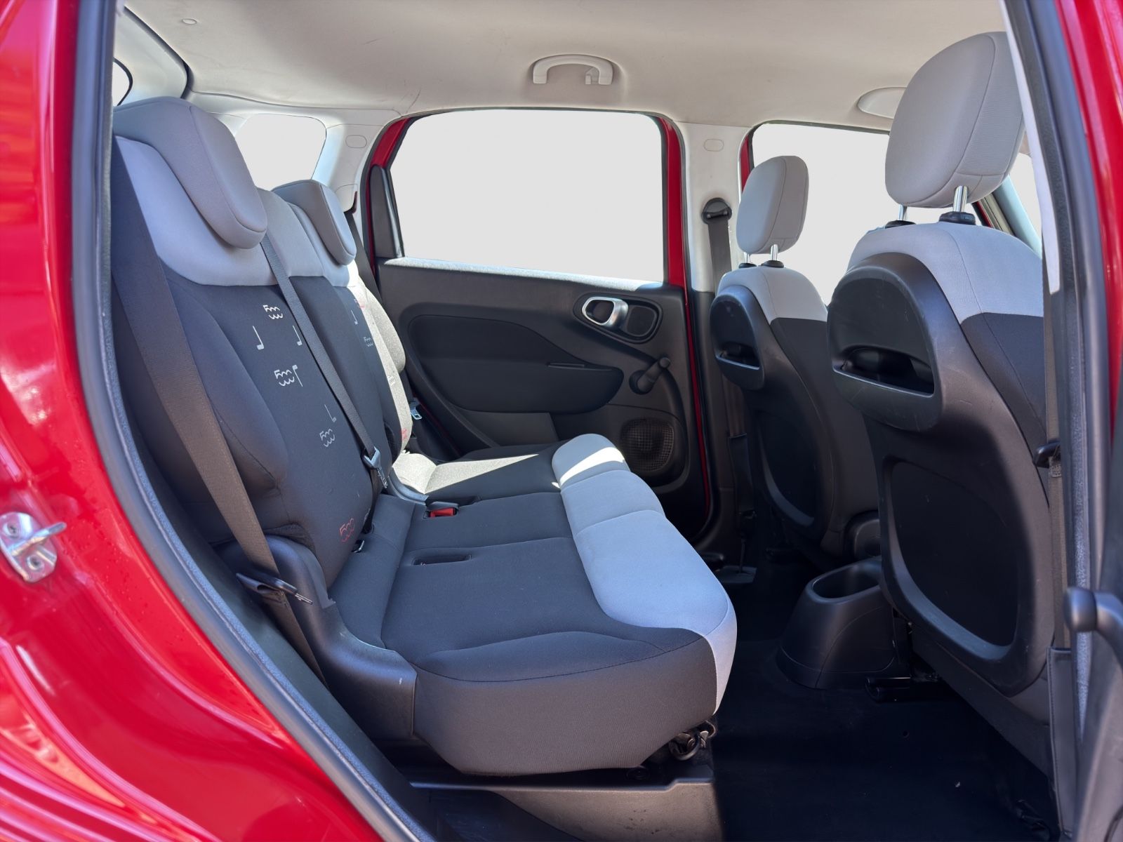 Fahrzeugabbildung Fiat 500L Pop Star/II.Hand/Klima/Tempomat/City-Servo