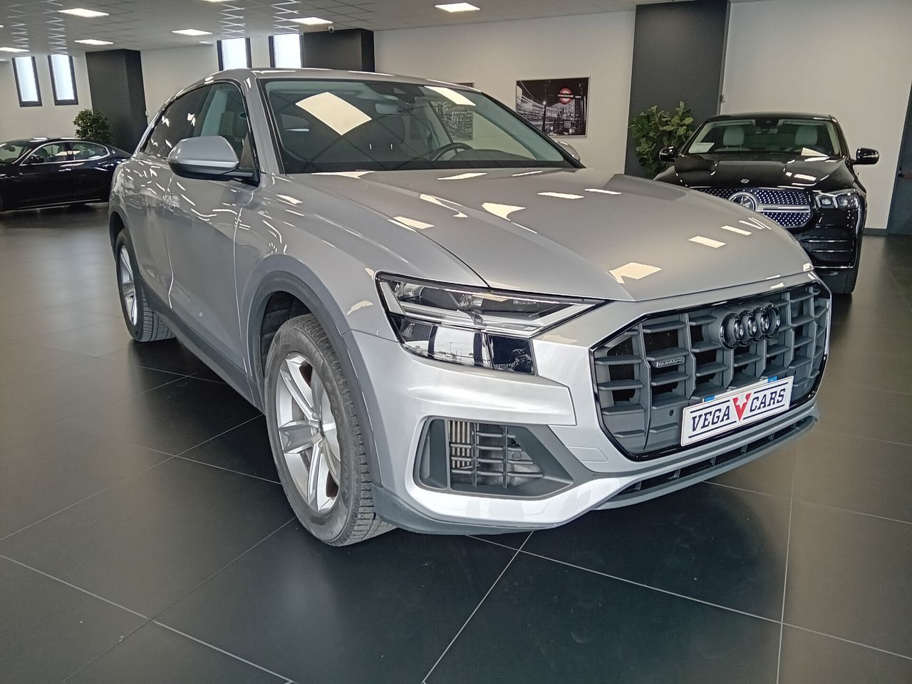 Audi Q8 RS TFSI V8 MHEV quattro tiptronic imagem 2