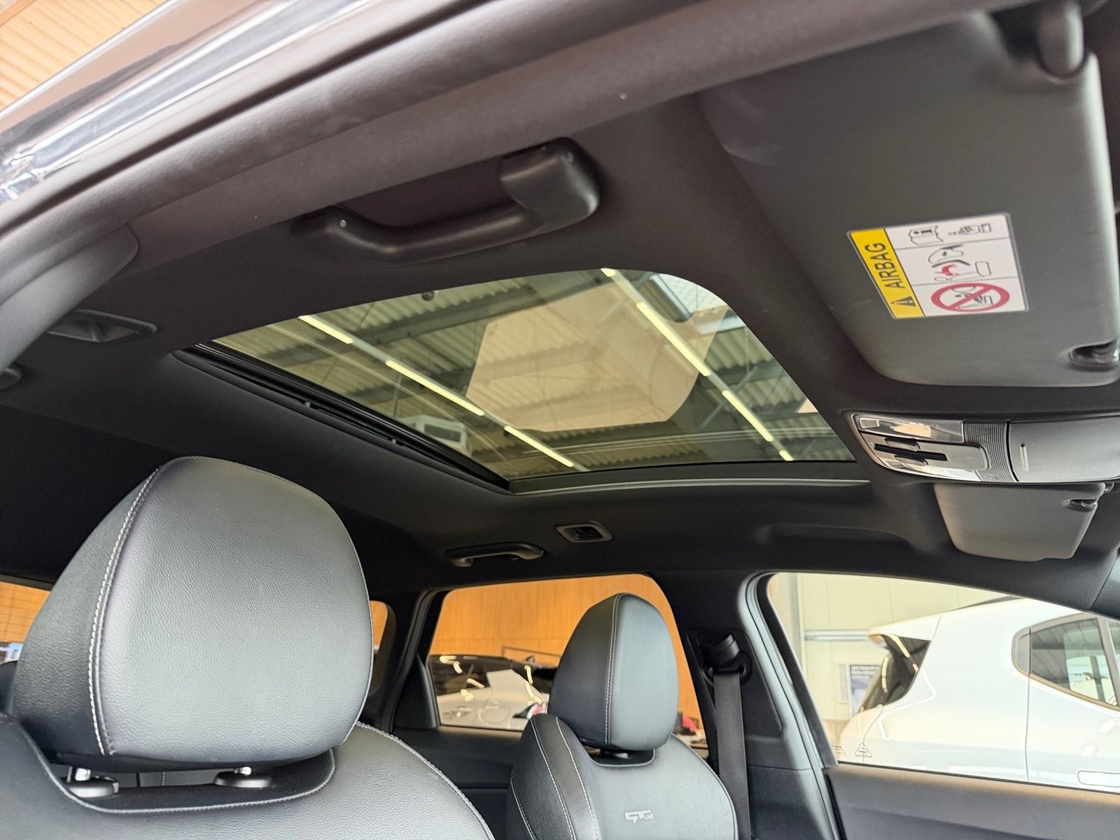 Fahrzeugabbildung Kia CEED_SW 1.5T DCT7 GTL LED TEC GD 18Z AHK