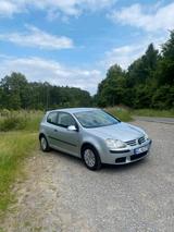 Volkswagen VW Golf 5 | 1.6 Benzin | 75 PS | 116.000 k... - Volkswagen Golf: 75ps