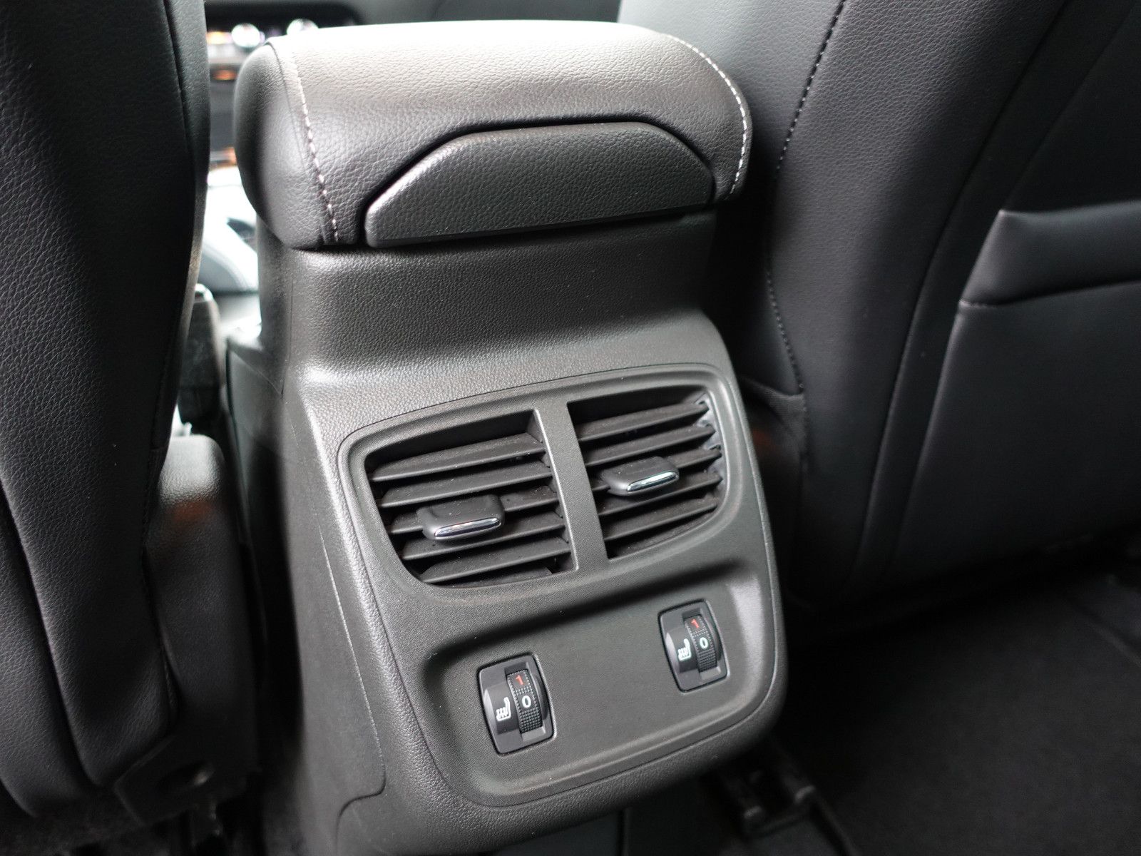 Fahrzeugabbildung Opel Grandland 1.2T AUTOMATIK,Matrix,AHK,Navi,Leder