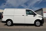 Volkswagen T6.1 Transporter Kasten FWD/DSG/Navi/PDC - Trucks in Köln