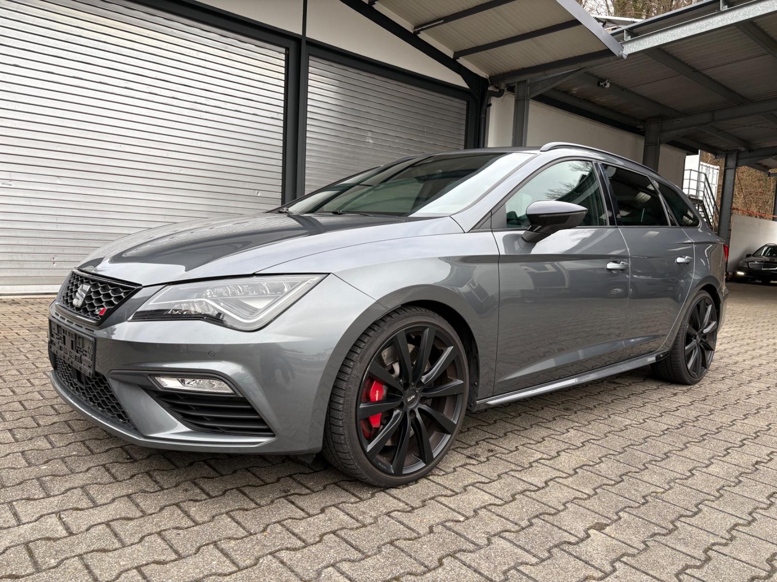 Seat Leon ST Cupra 300 4Drive, 1.Hand, Tüv 06/27,Pano