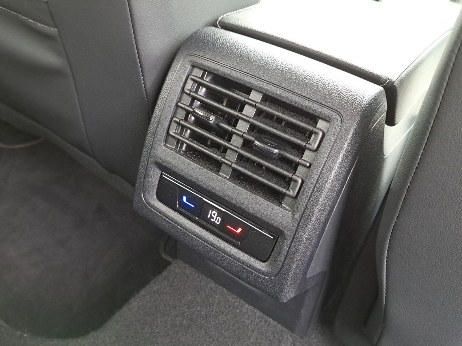 Volkswagen Golf - Bild 17