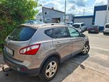 Nissan Qashqai 2.0 J10 - Nissan Qashqai: J10