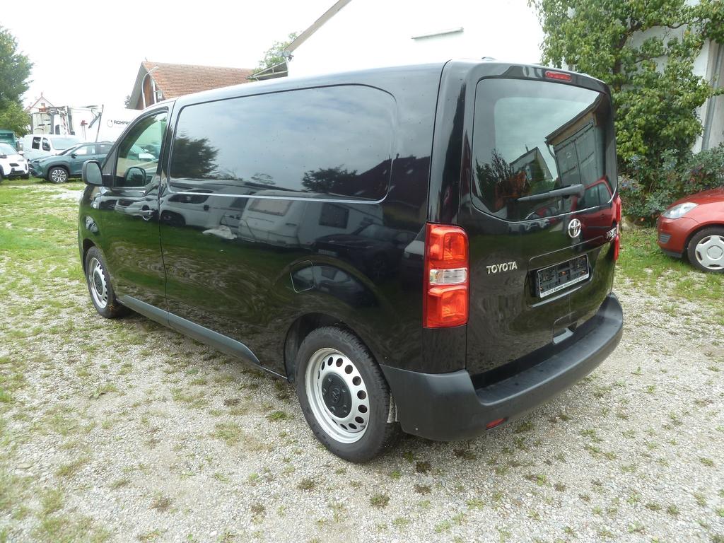 Toyota Proace (Verso)