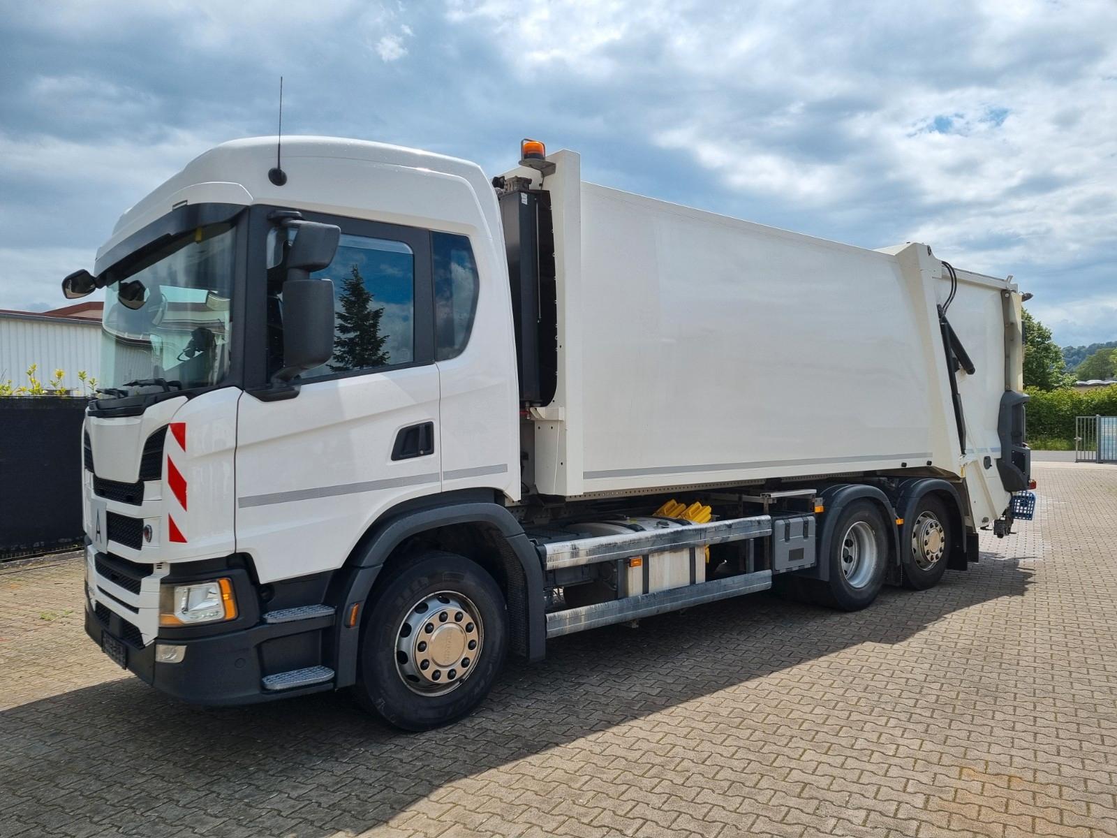 Scania G 360 mit FAUN VARIOPRESS 524