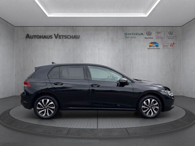Golf VIII 1.5 TSI DSG Active Bluetooth Navi LED
