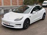 Tesla Model 3 Standard Range Plus RWD - gebrauchte Limousinen