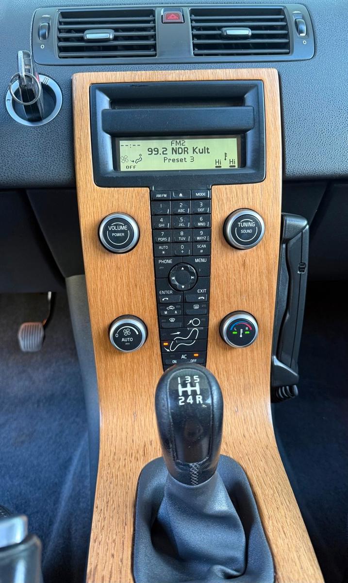Volvo V50 2008 — photo 15