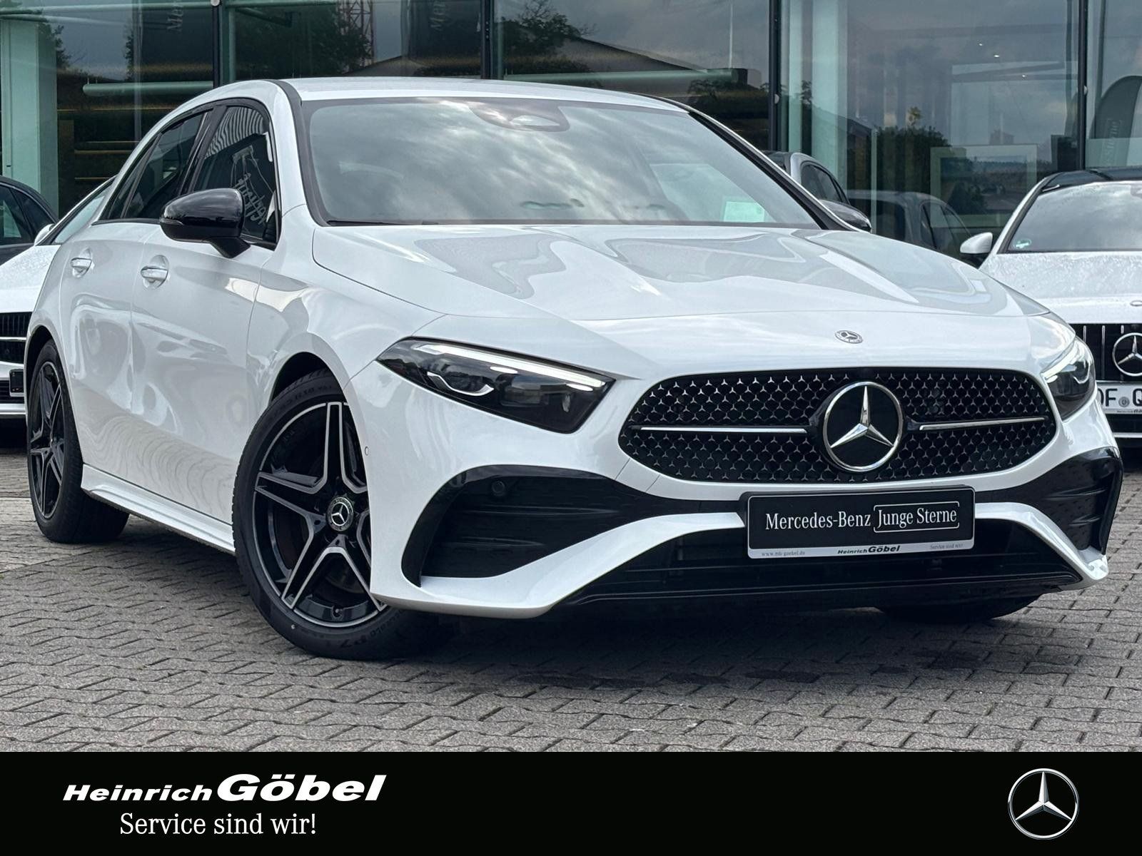 Fahrzeugabbildung Mercedes-Benz A 250 4M AMG*NIGHT-PAKET*KEYLESS*MEMORY-SITZE*